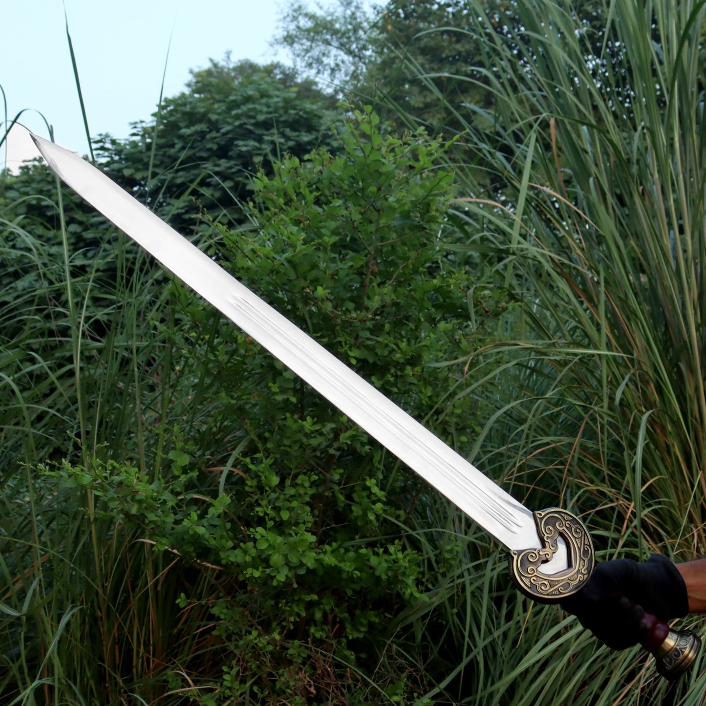 Glamdring: The Foe-Hammer